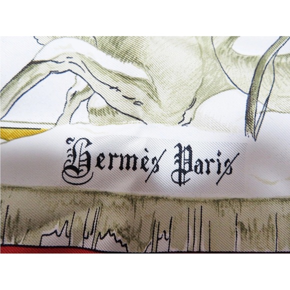 Hermes Red and Gold Winter Scene Blanket - Picture 9 of 11